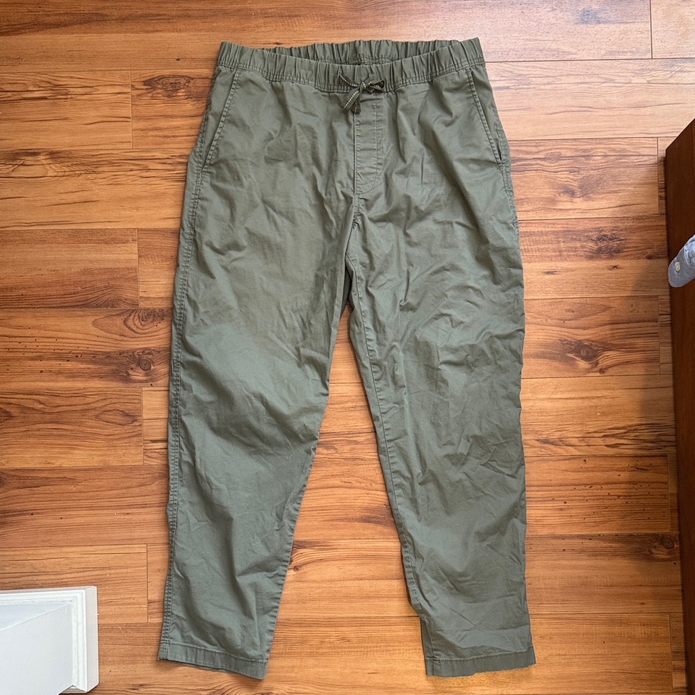 Uniqlo Men's Green Khaki Chinos Pants Drawstring Waist size L large
